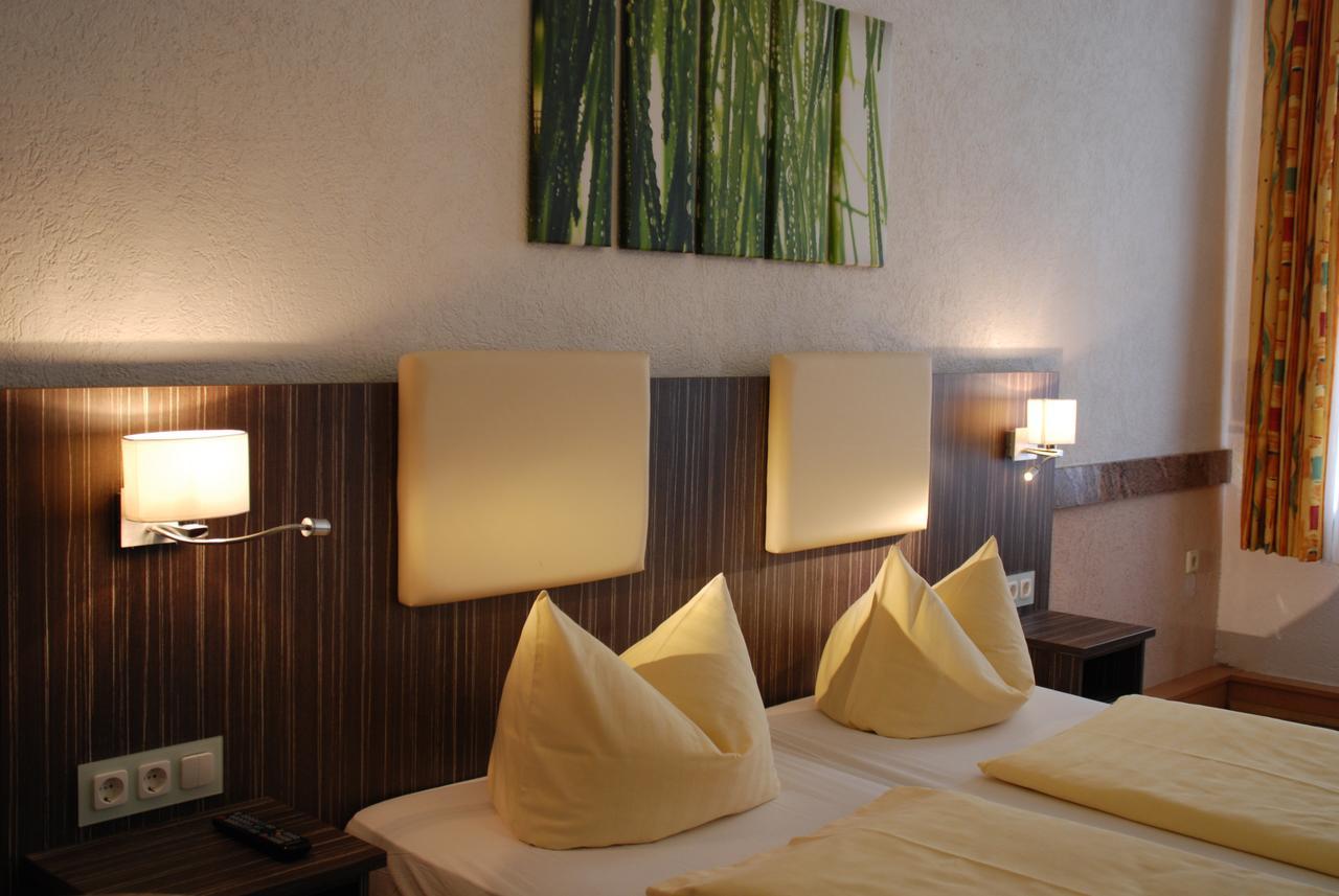 Hotel Goldener Anker Torgau Kültér fotó